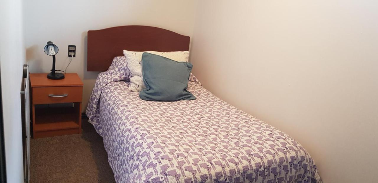 טמוקו Hostal Centro Montt מראה חיצוני תמונה