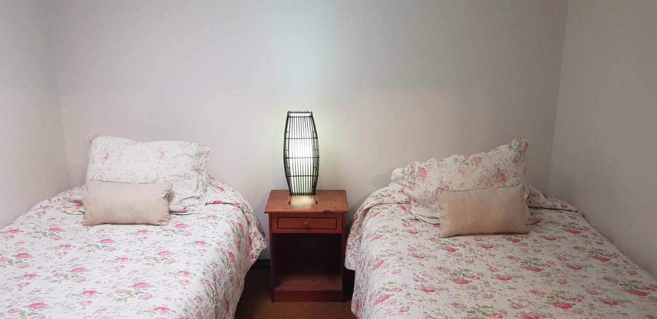טמוקו Hostal Centro Montt מראה חיצוני תמונה